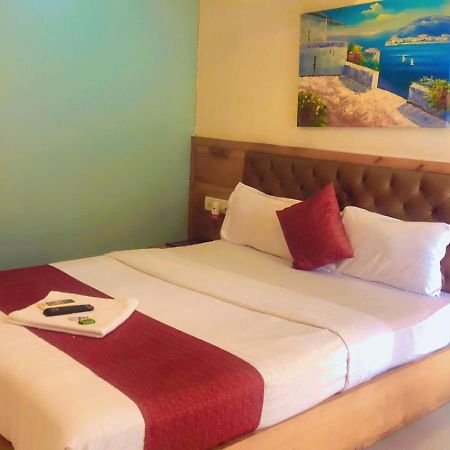 Grandeur By Avion Palace Near T2 International Airport Mumbai Exteriör bild