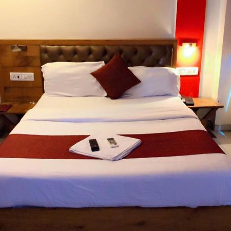 Grandeur By Avion Palace Near T2 International Airport Mumbai Exteriör bild
